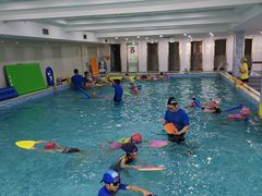 -乐悠游亲子游泳俱乐部