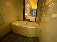 -舟山希尔顿酒店