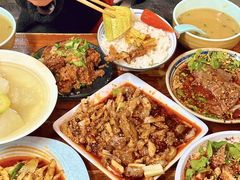 -朱大嘴肥肠血旺(福字街店)