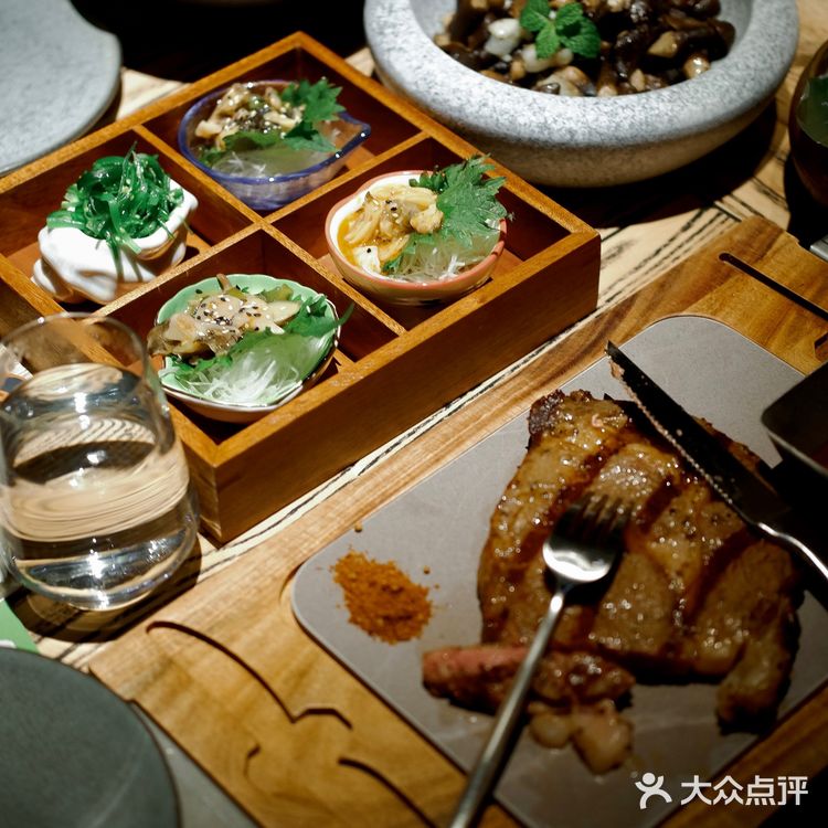 厦门|自带优雅的美式餐厅🍴约会恰饭来这里