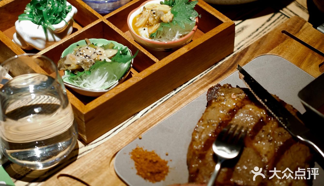 厦门｜自带优雅的美式餐厅🍴约会恰饭来这里