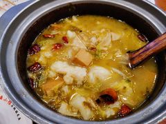 -周鱼小馆石锅酸菜鱼(活力汇店)