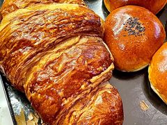 -BUTTERFUL&CREAMOROUS 黄油与面包(万象城店)