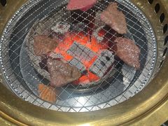 -山川小町·极番烧肉(新地假日广场店)