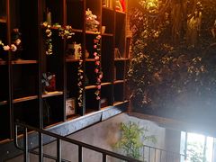 -童年小筑餐厅(申花路店)