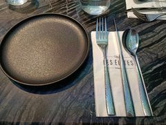 -LES ELITES 英集荟(南京西路店)