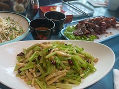 -乔家小院•非遗驴肉•本地小海鲜(滨河路店)