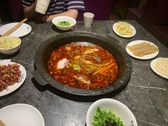 -大鱼山房鱼头火锅(老字号品质店)