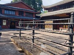 -峨眉山报国寺