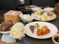 -牛YO寿喜烧·铁板烧和牛火锅自助(市府恒隆店)