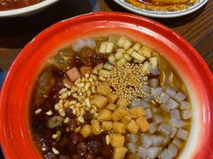 -爆炸头阿姨小四川正宗川味小吃(无任何分店)