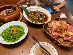 -老滇山寨•云南特色菜•地方菜•民族风情歌舞表演(世纪金源店)