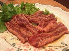 中落牛小排-炼火烤肉店