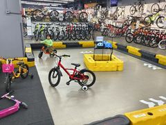 -迪卡侬(南二环店)