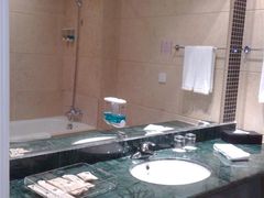 温泉酒店的洗手间-北京拉斐特城堡酒店