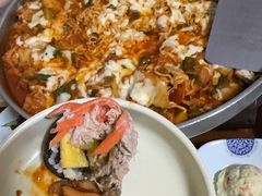 -亲昵春川鸡排(韩国美食街店)