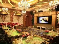 -白玉兰广场停车场