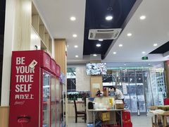 -江城燕子大排档(江汉路步行街店)