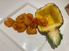 菠萝咕咾虾-茉里粤菜(皇姑万象汇店)