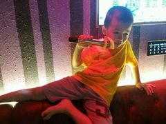 -皇马纯KTV·量贩·聚会(民治店)