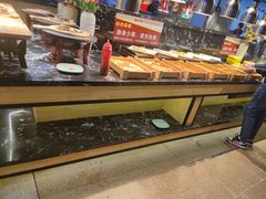 -釜御山海鲜烤肉火锅自助(新城市中心店)