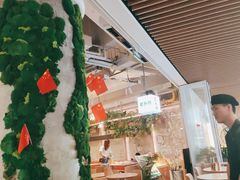 -老乡鸡(上海白玉兰广场店)
