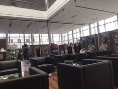 -天津波士信达奔驰4S店(卫津南路店)