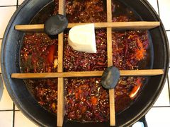 -瓜西西重庆火锅(花溪店)