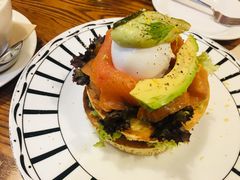 三文鱼水波蛋松饼-AFS Cafe & Canteen(闽江二路店)