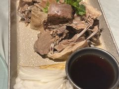 -耶里夏丽·新疆菜·28年喀什老馆(田林东路店)