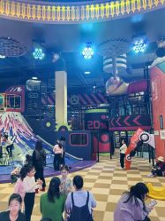 -欧酷世界动力星球(王府井奥莱UP TOWN店)