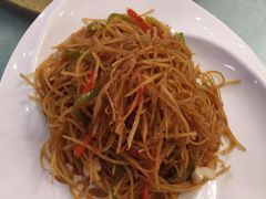 鱼翅土豆丝-六和聚传统烤鸭.天津菜(和平店)