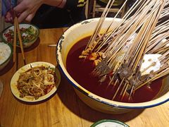 -拈签一笑黄牛肉辣卤串串