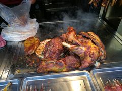 -艾力江和田馕坑烤肉店