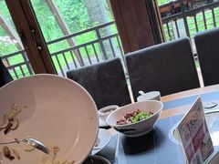 -黔蘑菇四季餐厅(观山湖店)