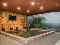 -茅山东方盐湖城景区