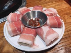 猪五花包浆豆腐-原始泥炉烤肉(总店)