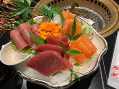 -山川小町·极番烧肉(新地假日广场店)