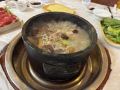 -鲁朗纳麦石锅鸡庄园