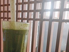 綠巨人-VESH COFFEE(定西路店)