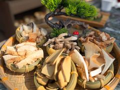 -慢丽江·云南野生菌土鸡锅(西山店)