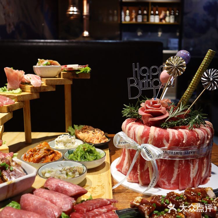 肉食动物的生日蛋糕🎂生日蛋糕不一定是奶油的