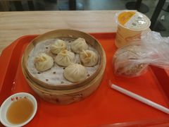 蟹粉小笼-新丰小吃(高银街分店)