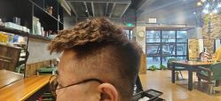-PE SALON