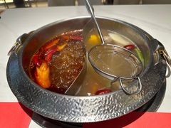 -左庭右院鲜牛肉火锅(金山万达店)