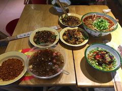 -拈签一笑黄牛肉辣卤串串