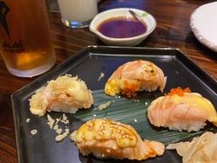 火炙三文鱼寿司四味-鸟鹏烧鸟居酒屋(熙龙湾店)