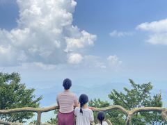 -罗田薄刀峰风景区