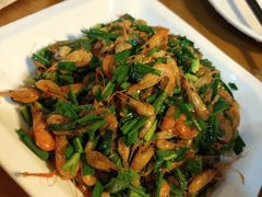 -临江餐馆二楼美食部落