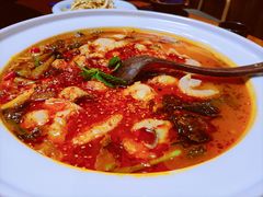 杨林酸菜鱼-麦麦山云南菜(复地活力城店)